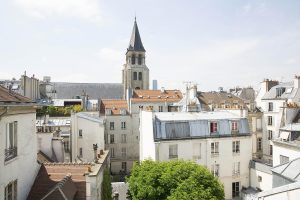 view over the saint-germain-des-prés church - hotel in Paris