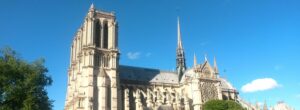 hotel paris notre dame - cathédrale notre dame de Paris vue de côté - Hôtel des Marronniers