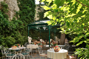 Hotel with a terrace in Paris City Center